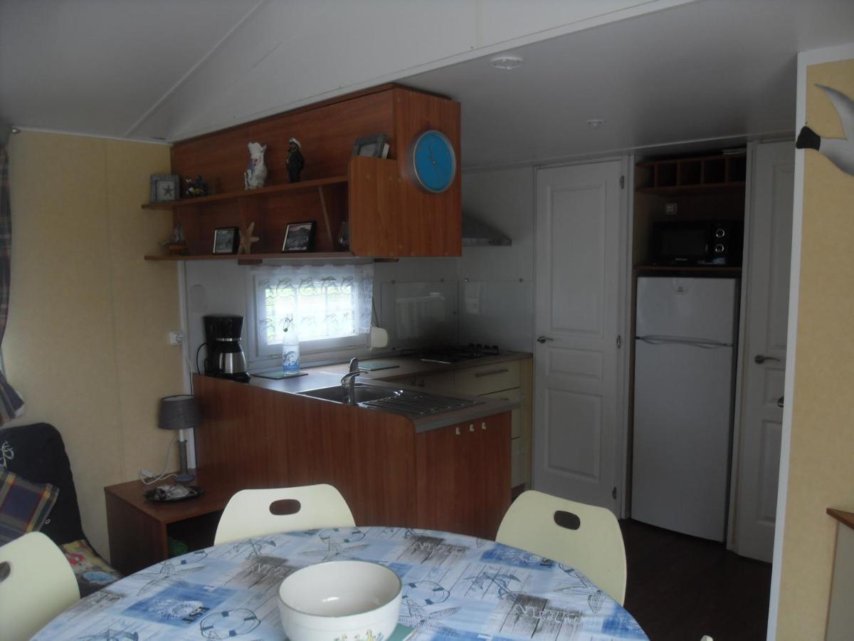 Mobilhome Nature Saint-Laurent-sur-Mer Exterior photo