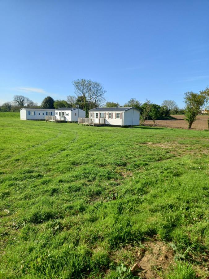 Mobilhome Nature Saint-Laurent-sur-Mer Exterior photo