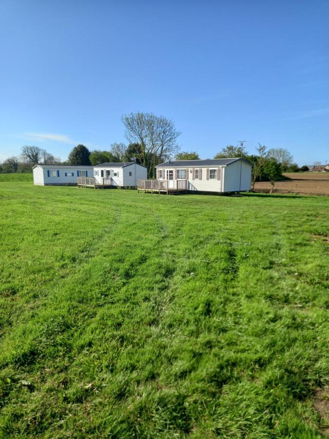 Mobilhome Nature Saint-Laurent-sur-Mer Exterior photo